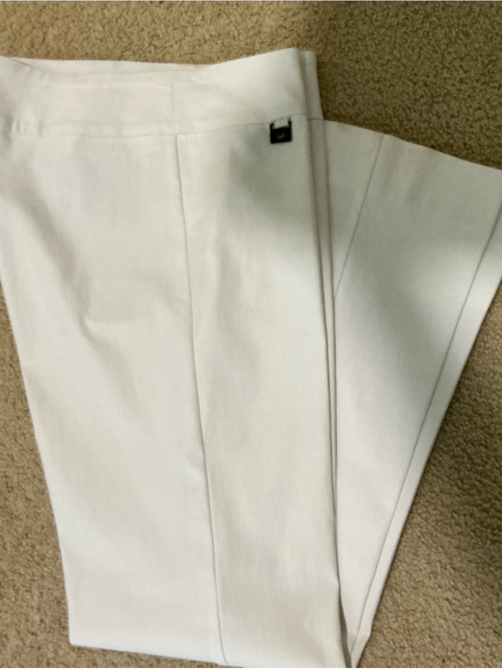 LISETTE   of Montreal, white straight leg pants size 12 PERFECT TRAVEL PANTS